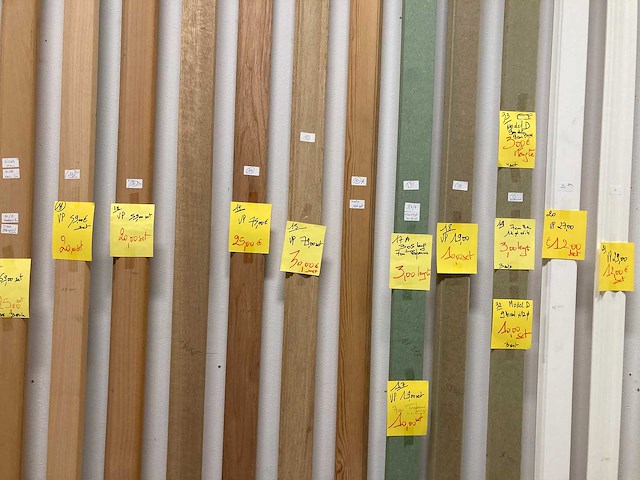 Deurlijsten, plinten en balusters - afbeelding 3 van  13