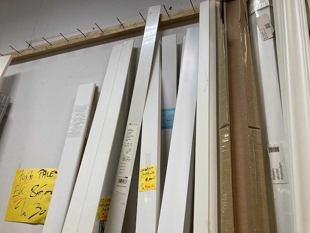 Deurlijsten, plinten en balusters - afbeelding 10 van  13