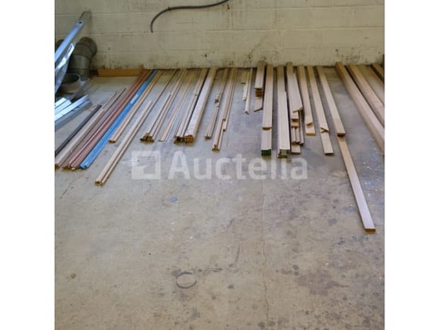 Deurlijsten, strips, plinten - afbeelding 2 van  6