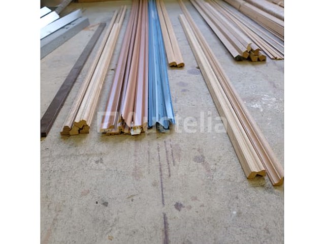 Deurlijsten, strips, plinten - afbeelding 6 van  6