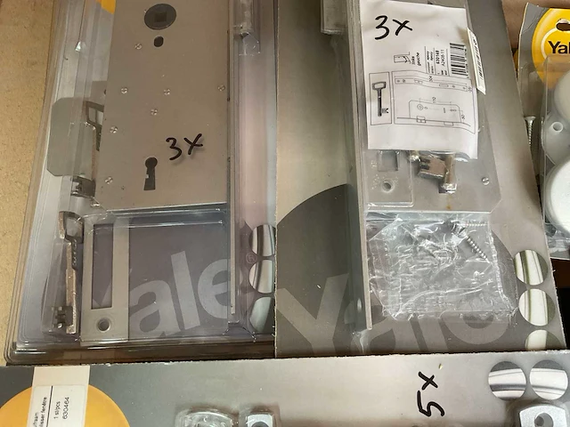 Deursloten en bevestiging - afbeelding 3 van  6