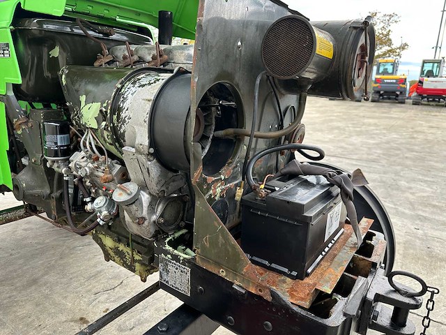 Deutz - 1978 - d5206 - tweewielaangedreven landbouwtractor - afbeelding 7 van  27