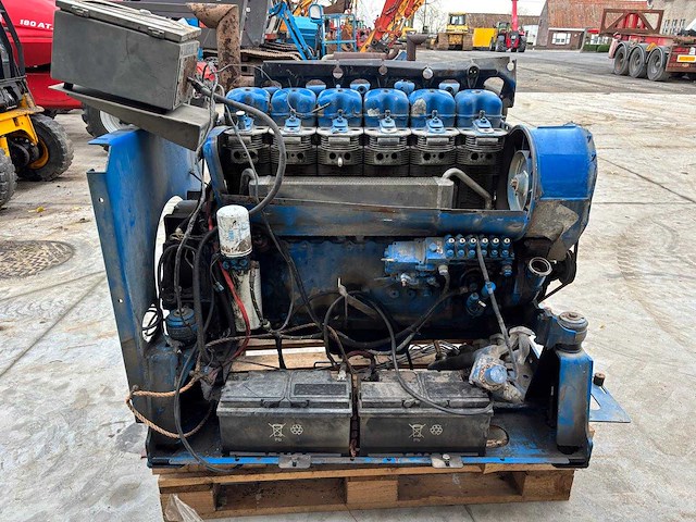 Deutz - d 914 l06 - 6 cilinder - onderdeel - afbeelding 4 van  6