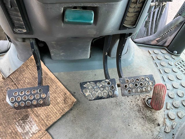 Deutz agrotron 1145 landbouwtractor 4wd - afbeelding 8 van  32