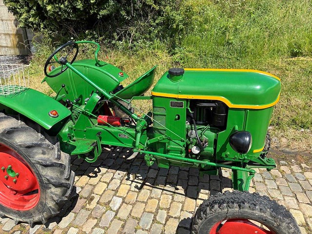 Deutz f1l712u antieke tractor - afbeelding 19 van  20