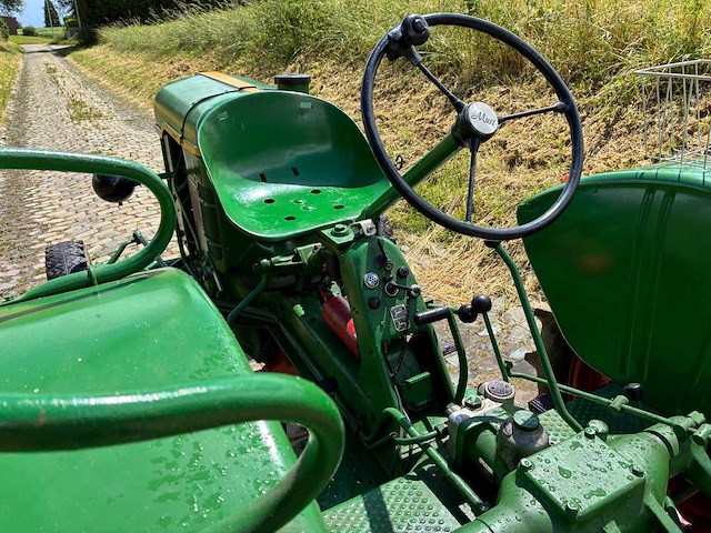Deutz f1l712u antieke tractor - afbeelding 1 van  4