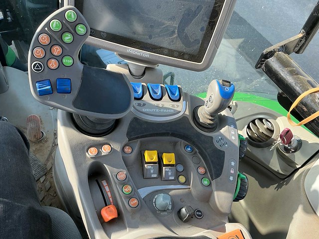 Deutz-fahr - 9340 agrotron ttv 60km/h - vierwielaangedreven landbouwtractor - afbeelding 12 van  28