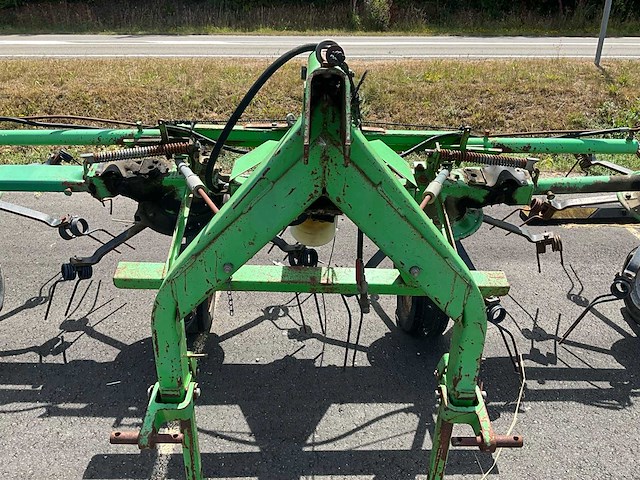 Deutz-fahr 6 rotor hooimachinerijen - afbeelding 3 van  14