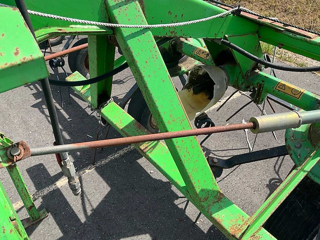Deutz-fahr 6 rotor hooimachinerijen - afbeelding 4 van  14