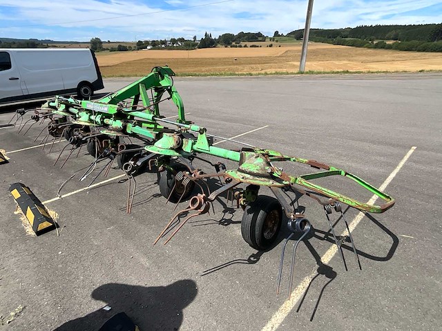 Deutz-fahr 6 rotor hooimachinerijen - afbeelding 10 van  14