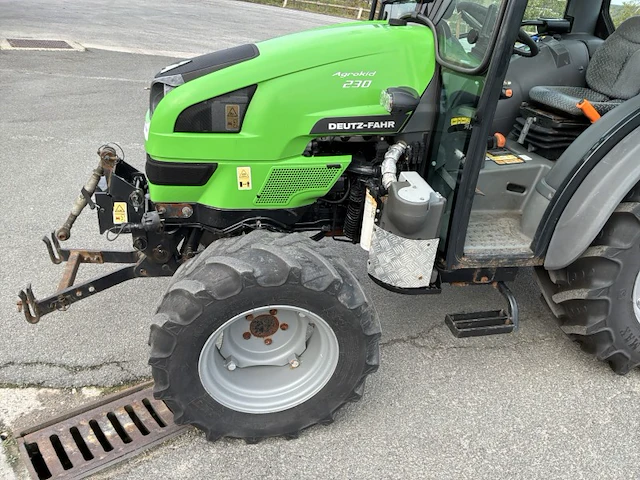 Deutz-fahr agrokid 230 smalspoortrekker - afbeelding 13 van  38