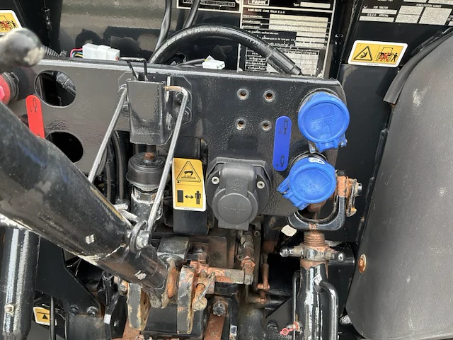 Deutz-fahr agrokid 230 smalspoortrekker - afbeelding 28 van  38