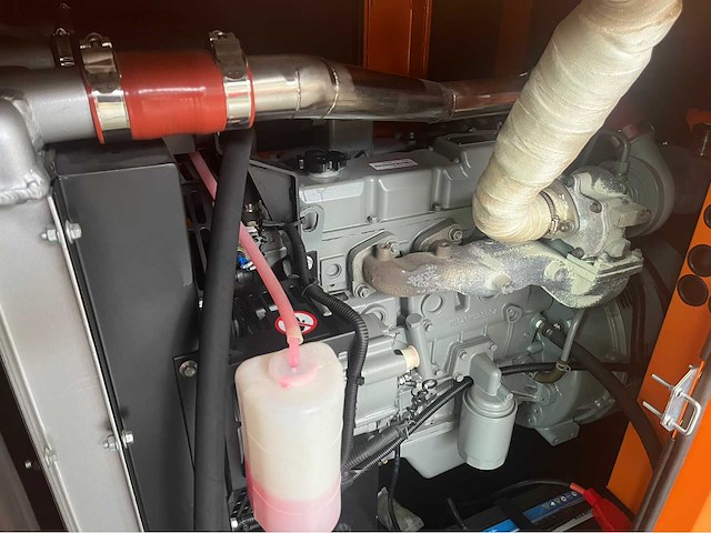 Deutz — leroy-somer 55 kva noodstroomaggregaat - afbeelding 7 van  39
