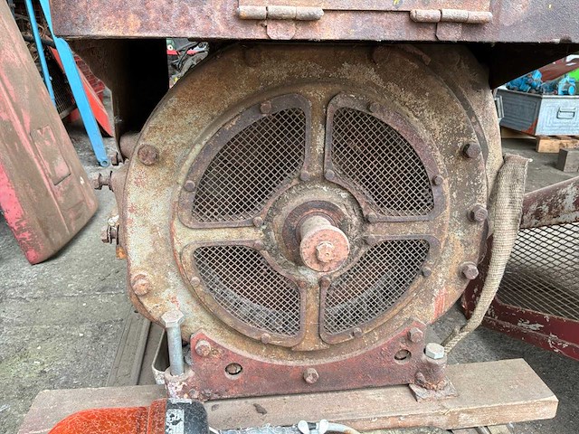 Deutz tractor motor - afbeelding 7 van  7