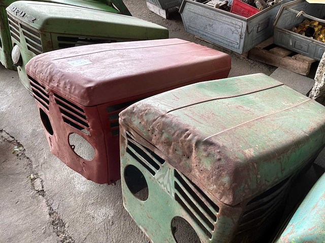 Deutz tractor motorkap (2x) - afbeelding 2 van  3