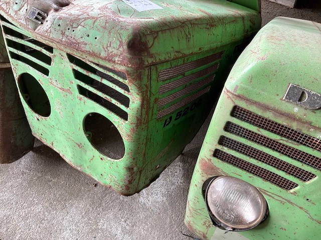 Deutz tractor motorkap (2x) - afbeelding 2 van  4