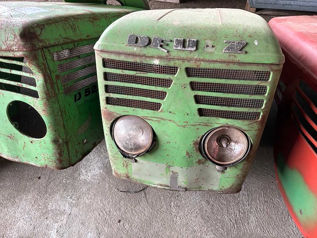 Deutz tractor motorkap (2x) - afbeelding 3 van  4