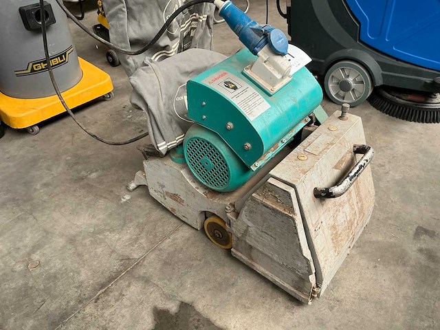 Deva belt 200 schuurmachine - afbeelding 1 van  4