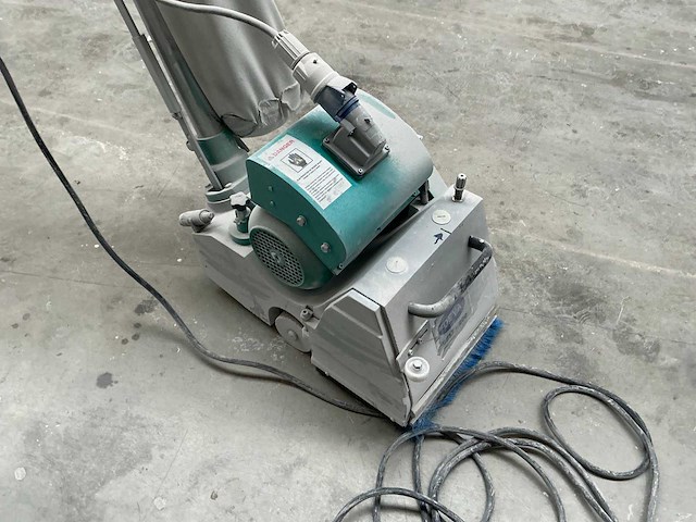 Deva belt 200 vloer schuurmachine - afbeelding 3 van  6