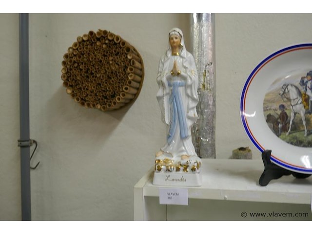 Devotica beeld in poselein - afbeelding 1 van  1