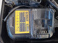 Dewalt - dewalt 18v xr li-ion slagschrijver – met 4,0ah batterij + dcb105 oplader - afbeelding 5 van  5