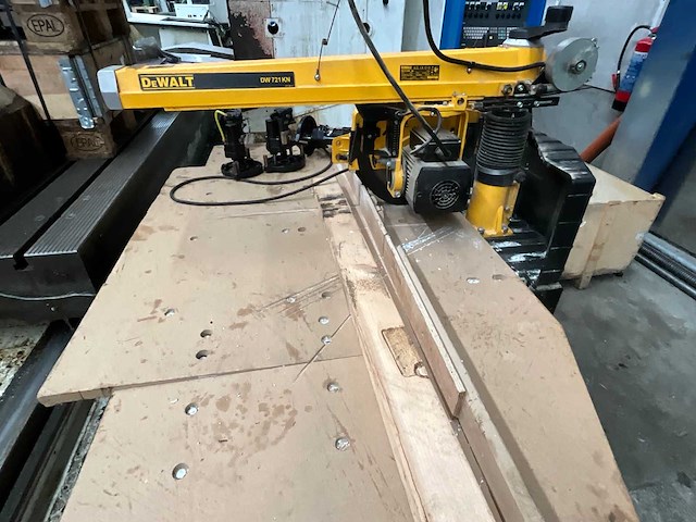 Dewalt - dw721kn qs - diverse zaagmachines - afbeelding 2 van  4