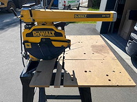 Dewalt - dw725 - radial arm sawing machine - afbeelding 2 van  2