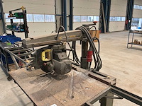 Dewalt 1420 radiaalafkortzaagmachine met tafel - afbeelding 4 van  10