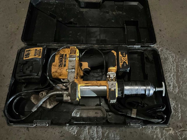 Dewalt accu smeerpomp - afbeelding 2 van  3