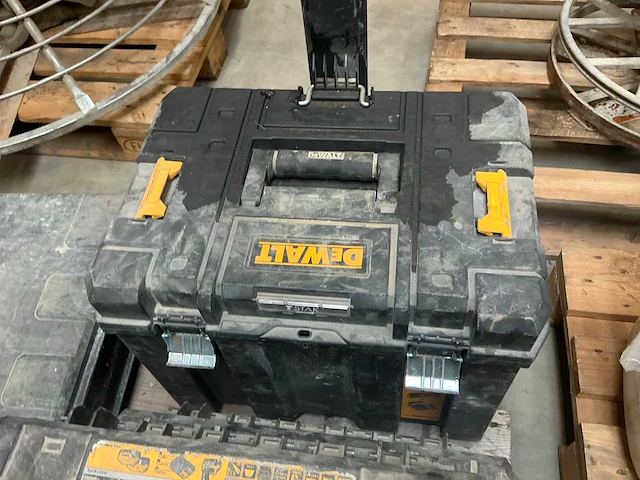 Dewalt accugereedschap (2x) - afbeelding 8 van  8