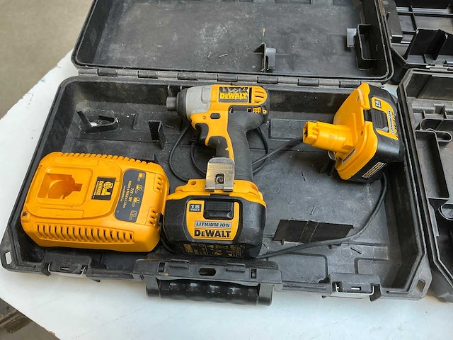 Dewalt accugereedschap (3x) - afbeelding 11 van  11