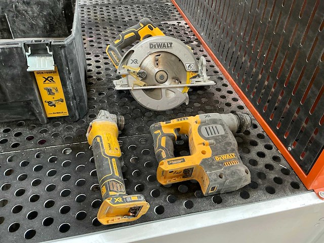 Dewalt accugereedschap (3x) - afbeelding 1 van  5