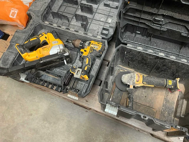 Dewalt accugereedschap (3x) - afbeelding 1 van  7