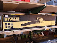 Dewalt alligator zaag - afbeelding 1 van  5
