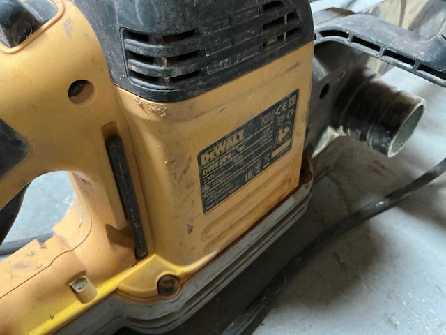 Dewalt alligatorzaag + black & decker alligatorzaag + powerplus betonmixer - afbeelding 9 van  13