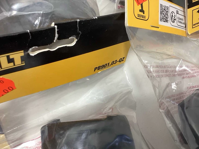 Dewalt beschermrubbers slagschroevendraaier - afbeelding 9 van  9