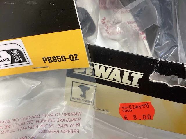 Dewalt beschermrubbers slagschroevendraaier - afbeelding 10 van  10