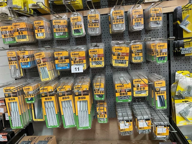 Dewalt bevestiging - afbeelding 1 van  13
