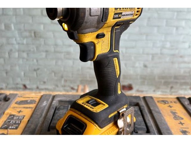Dewalt boormachine en slagschroefmachine - afbeelding 8 van  14