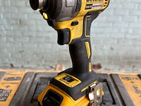 Dewalt boormachine en slagschroefmachine - afbeelding 8 van  14
