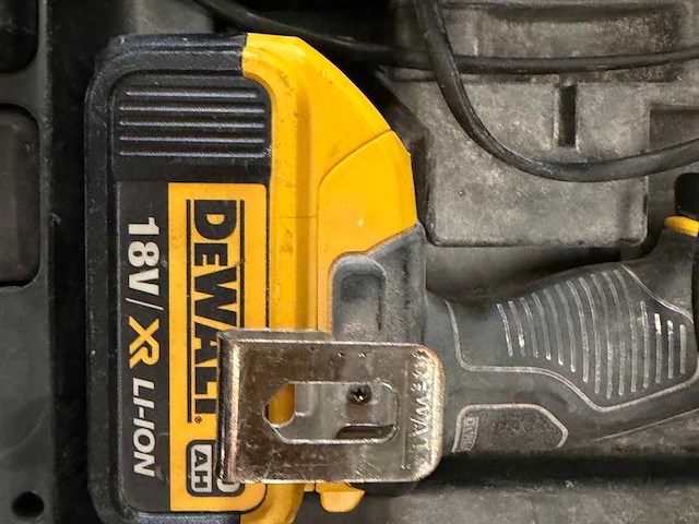 Dewalt boormachine en slagschroevendraaier - afbeelding 2 van  8