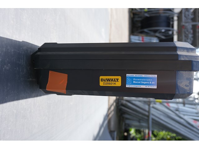 Dewalt combihamer d25601k sds-max - afbeelding 4 van  6