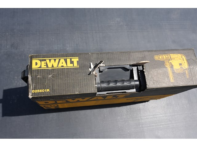 Dewalt combihamer d25601k sds-max - afbeelding 6 van  7