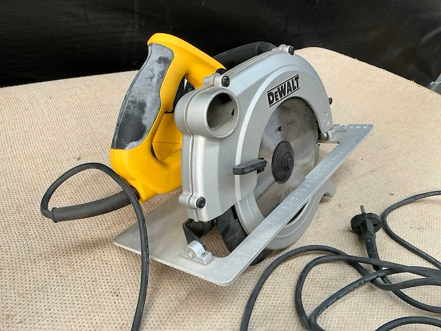 Dewalt d23650 cirkelzaagmachine - afbeelding 2 van  7