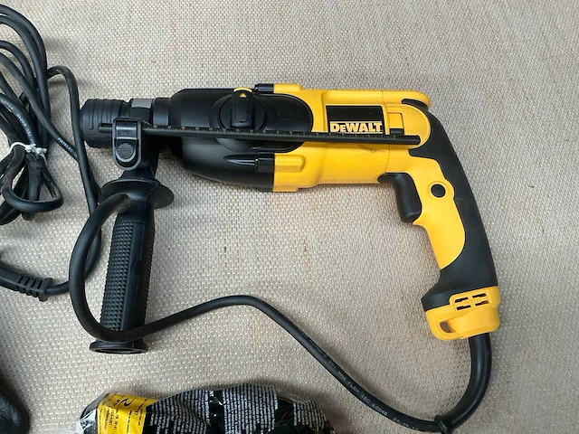Dewalt d25013 klopboormachine - afbeelding 2 van  6