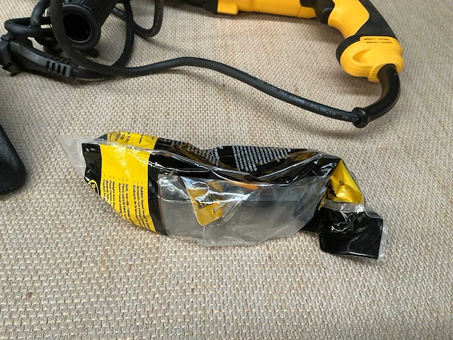 Dewalt d25013 klopboormachine - afbeelding 4 van  6