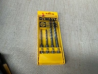 Dewalt d25013 klopboormachine - afbeelding 6 van  6
