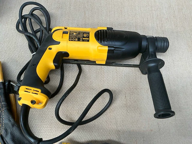 Dewalt d25013 klopboormachine - afbeelding 3 van  6