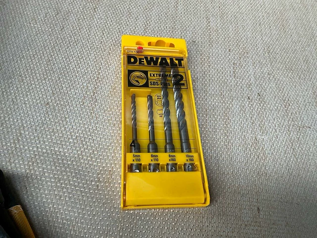 Dewalt d25013 klopboormachine - afbeelding 6 van  6