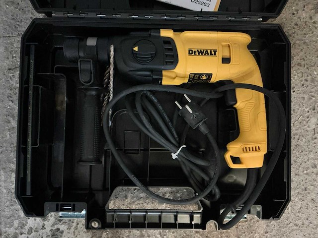 Dewalt d25033 boormachine - afbeelding 1 van  5
